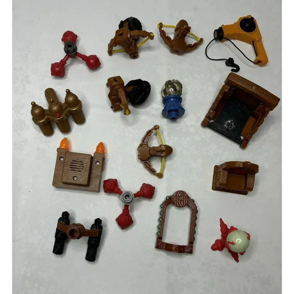 Fisher-Price Other - Fisher Price 2001 Imaginext Assortment Battle Castle Figures Weapons Lot